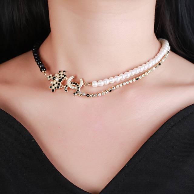 小香 Chanel 新款项链 专柜同步上市 双c 珍珠皇冠颈链 精工打造原版一致黄铜材质
